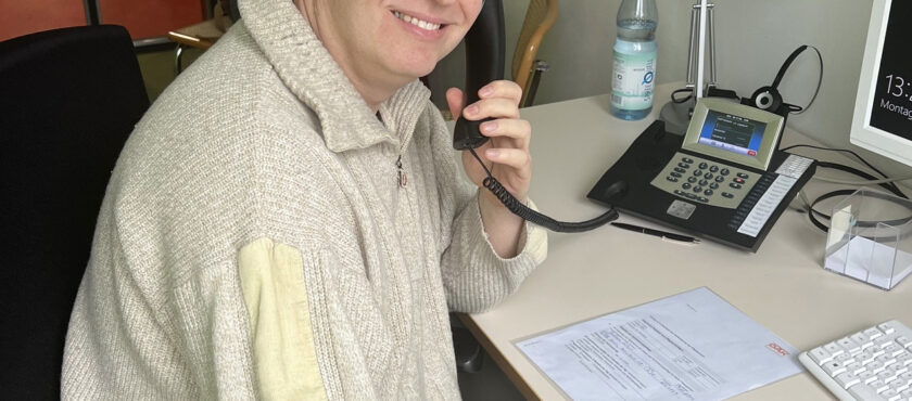 Interview mit Janek Wemmer – Einblick in die Sozialarbeit im Pflegedienst